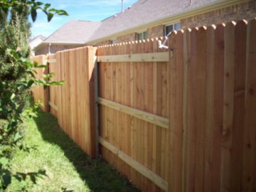 Good Neighbor Fences in Austin & Leander [Apple Fence Company]